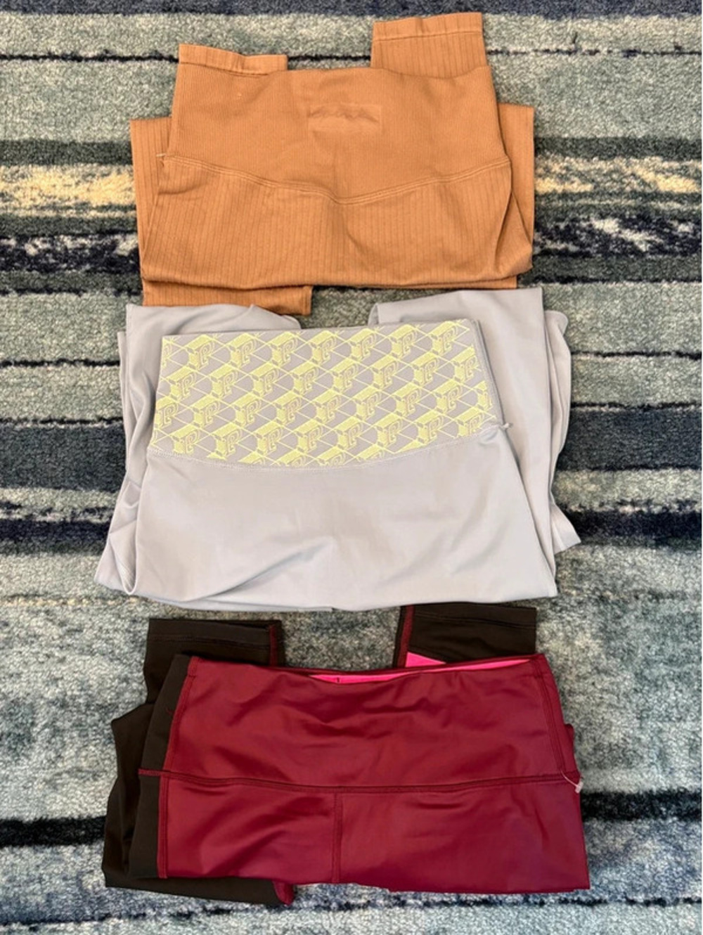 Victoria's Secret PINK Women's Leggings Set Small Multi Color Workout Activewear
